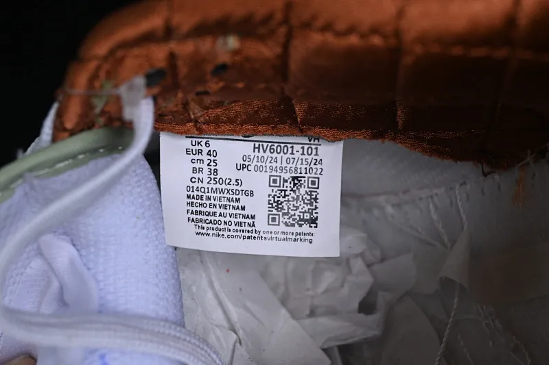 All Categories Nk SB Dunk Series Nk SB Dunk Low Low-top sneakers Nk Dunk Low "Year of the Snake" Year of the Snake theme low-top casual sneakers HV6001-101